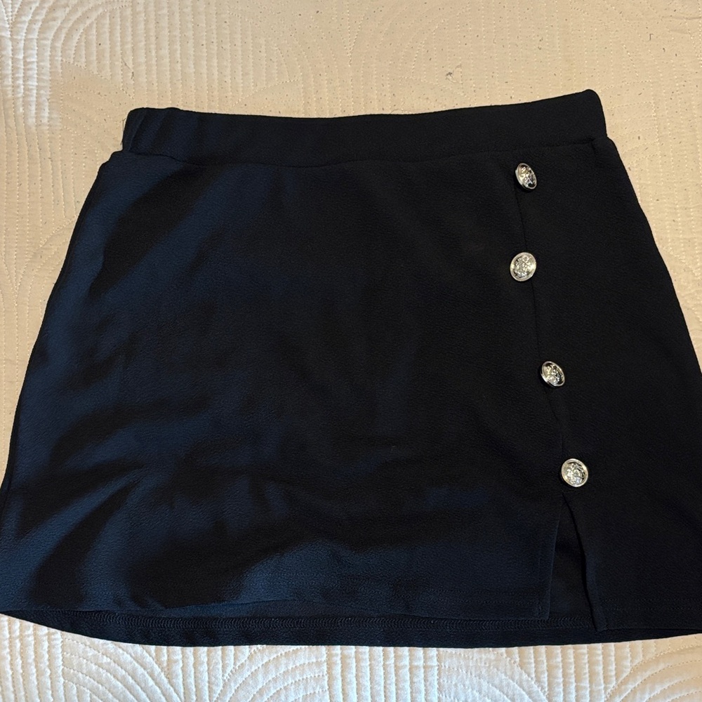Elegant Black Button-Detail Skirt